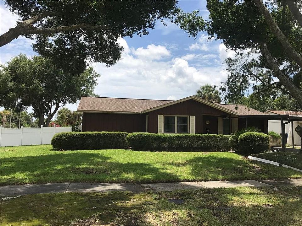 1st image of 7945 Woodgrove Cir