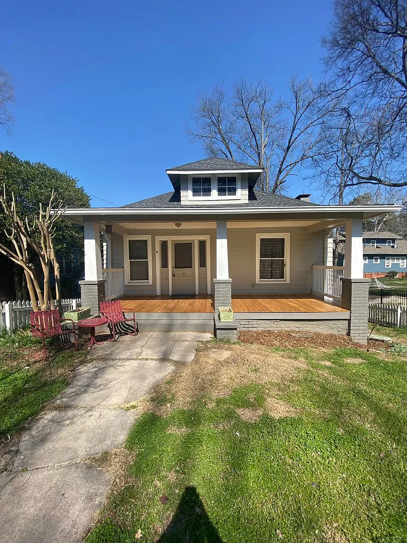 111 Miller Ave — Photo 1