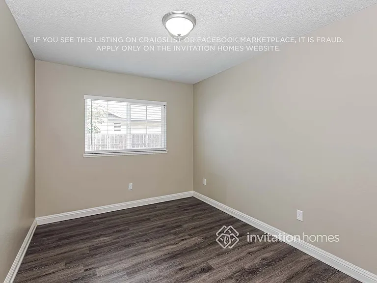 2155 E Alondra St — Photo 12