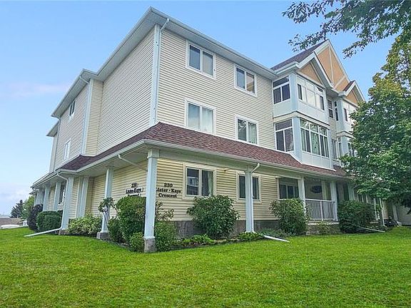 3rd image of UNIT 101-230 Lister Kaye CRESCENT