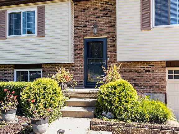4th image of 23 Kelley Dr
