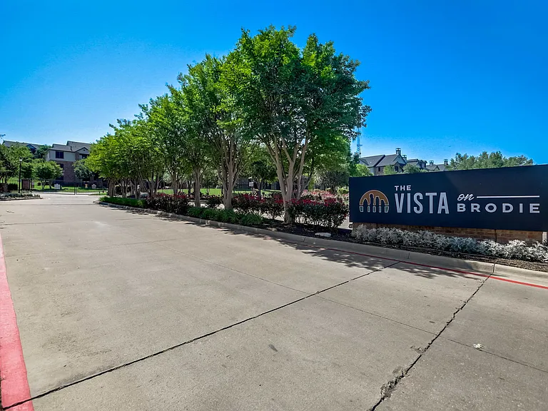The Vista on Brodie — Photo 6