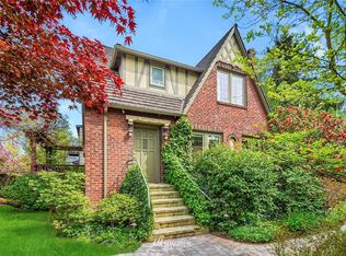 1802 Madrona Dr, Seattle, WA 98112