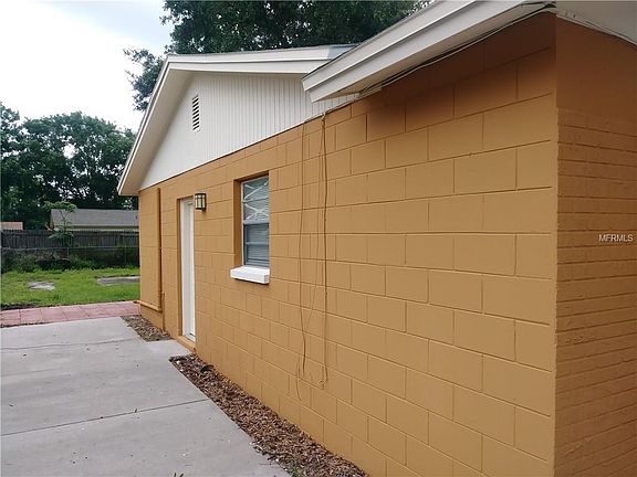 3rd image of 7014 Parliament Dr
