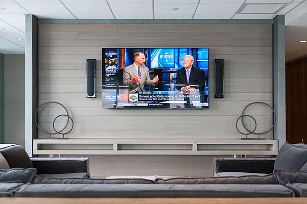 Rented by MNS | media 21