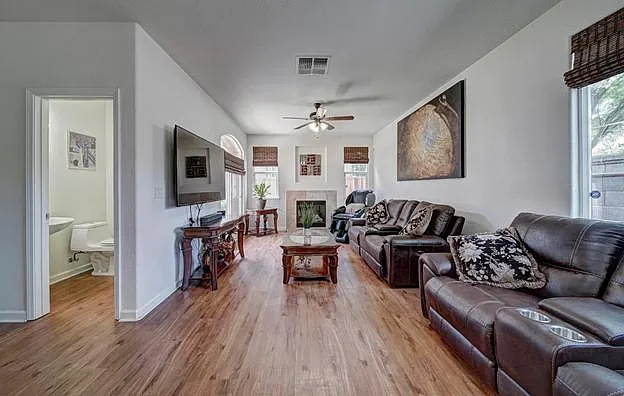 18 Bonack Pl — Photo 2