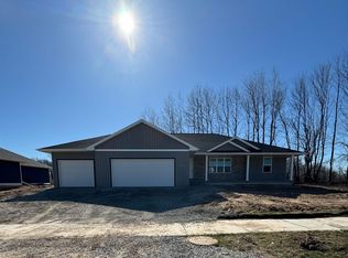 1580 Marie Ln, Green Bay, WI 54313