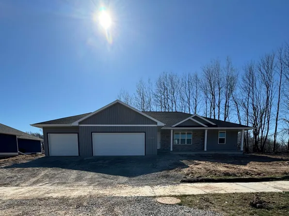 1580 Marie Ln, Green Bay, WI 54313