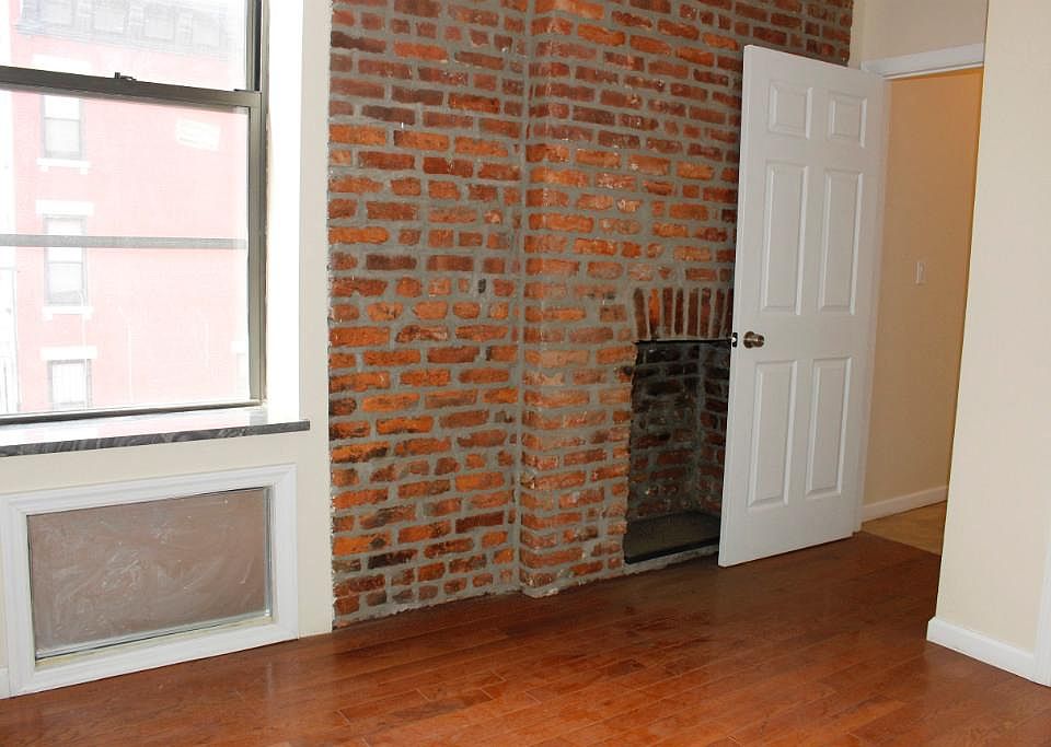 1st image of 301 E 104th St APT 2