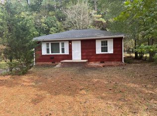 101 Blackwood Dr, Carrboro, NC 27510