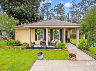 2010 Ridgewood Dr, Lillian, AL 36549