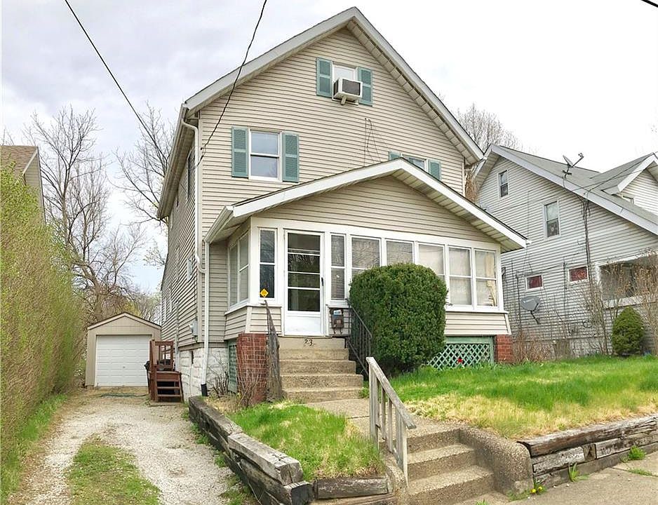 1st image of 33 Brighton Dr