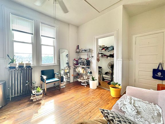 4th image of 1359 W Chicago Ave APT C6