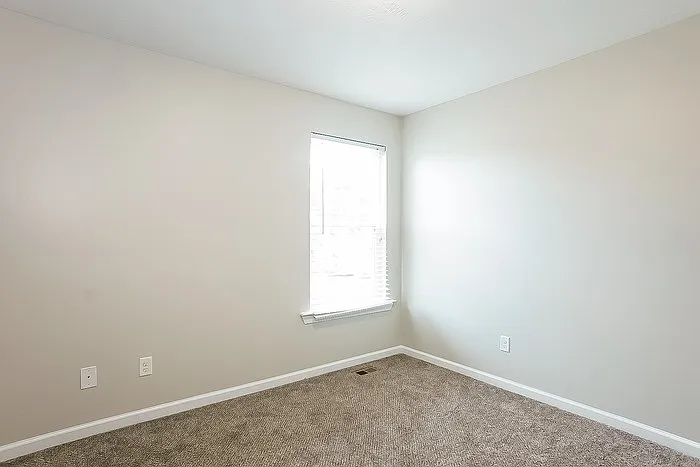 1920 Kenlock Dr — Photo 9