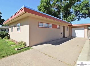 305 N Lincoln Ave, Fremont, NE 68025