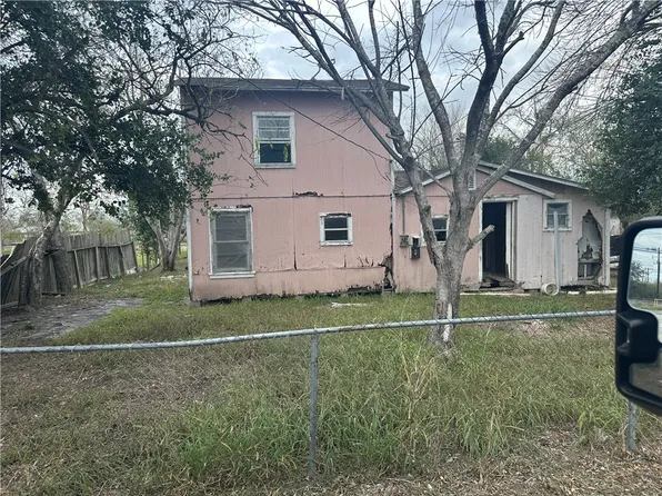 713 Rosita St, Sinton, TX 78387