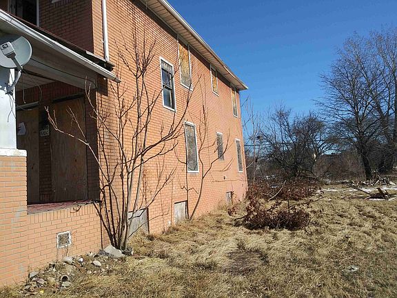 6098 Hazlett