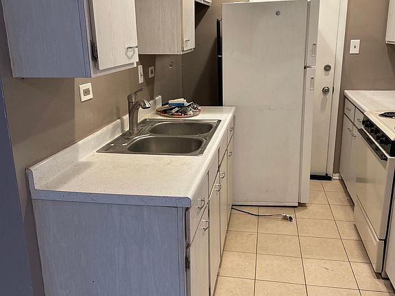 2nd image of 11055 S Nagle Ave
