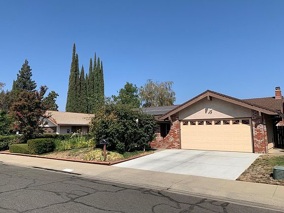 2nd image of 1493 Geary Cir
