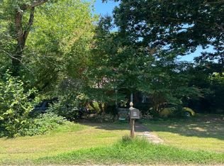 7690 Elkhardt Rd, North Chesterfield, VA 23235