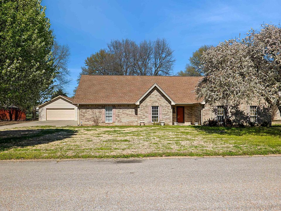 1st image of 1404 Easy St