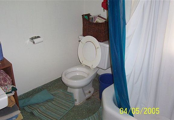 426 #3 - Bathroom