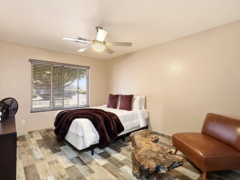 15276 W Watson Ln — Photo 7