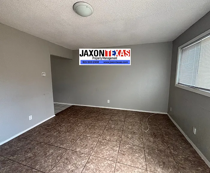 3906 Harrison Ave #4 — Photo 3
