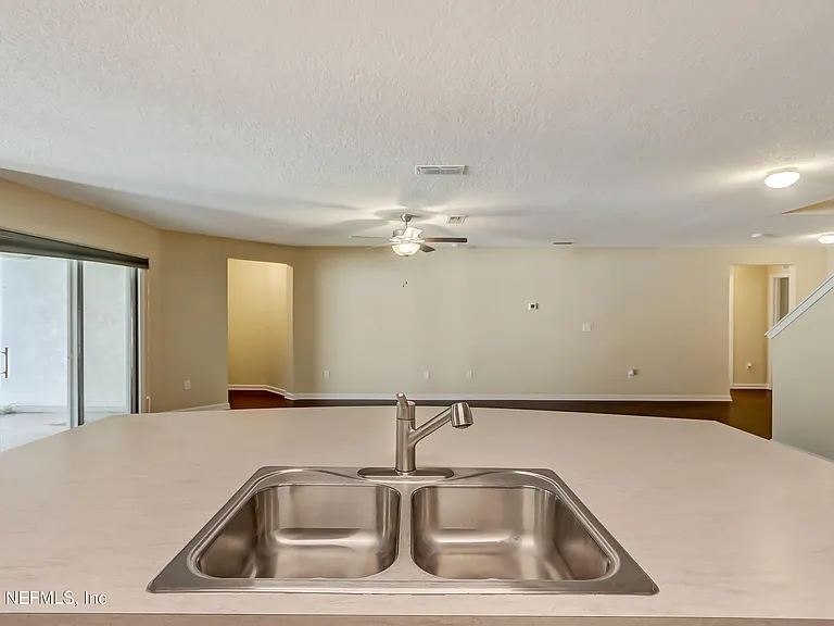 11168 Watkins Ct — Photo 18