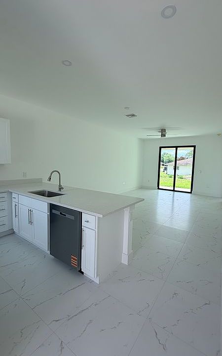 1st image of 496 Loretta Blvd