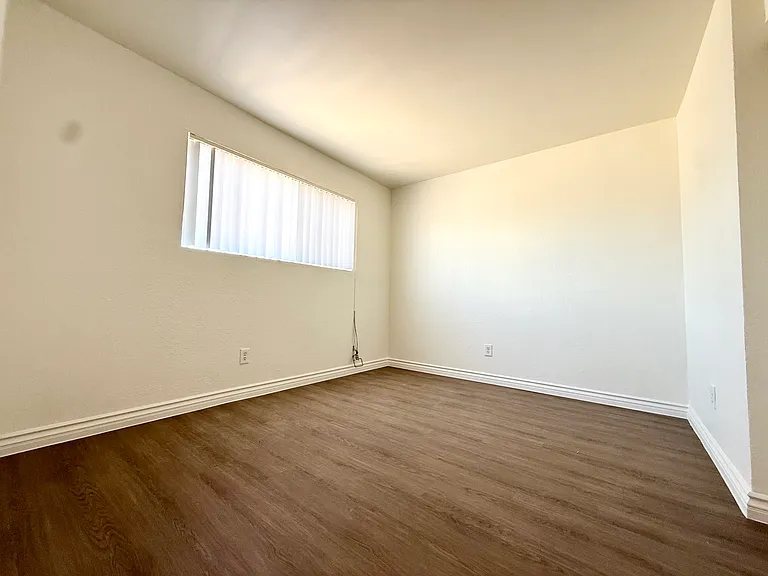 430 S Willie James Jones Ave — Photo 12