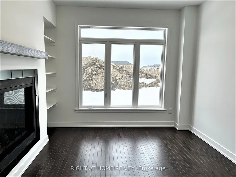 902 Duxbury Ln — Photo 15