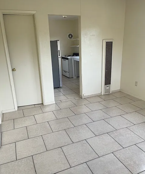 1099 Turquoise St #14 — Photo 2