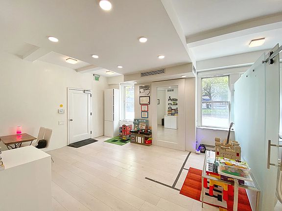 5th image of 67 Park Ave #1A