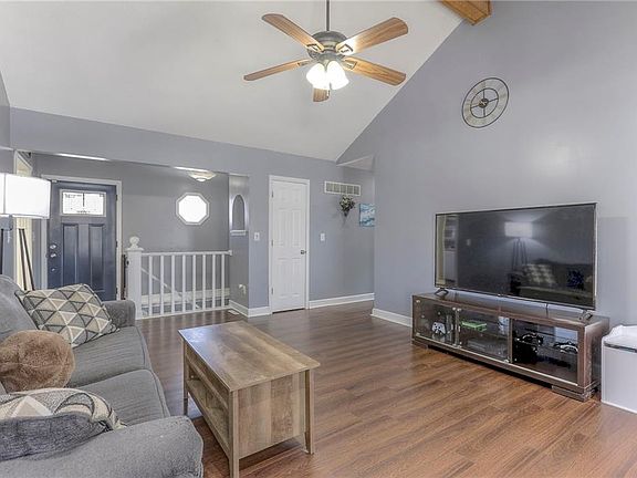 5th image of 2505 NE Remington Ct