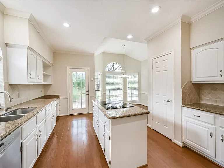 2214 Cherrytree Ridge Ln — Photo 27