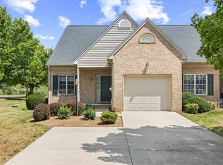 157 Bryant Dr, Waynesboro, VA 22980