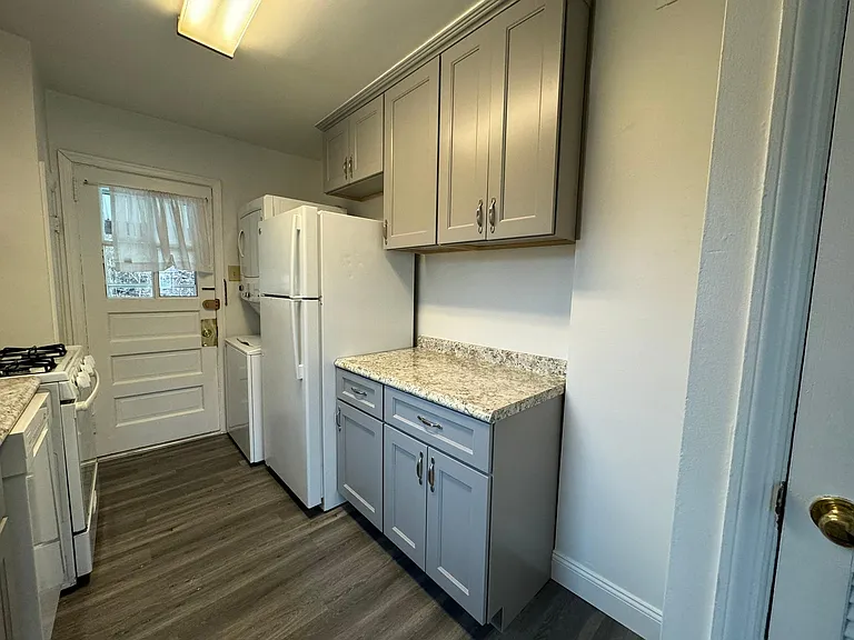 110 Southvue Ct — Photo 8