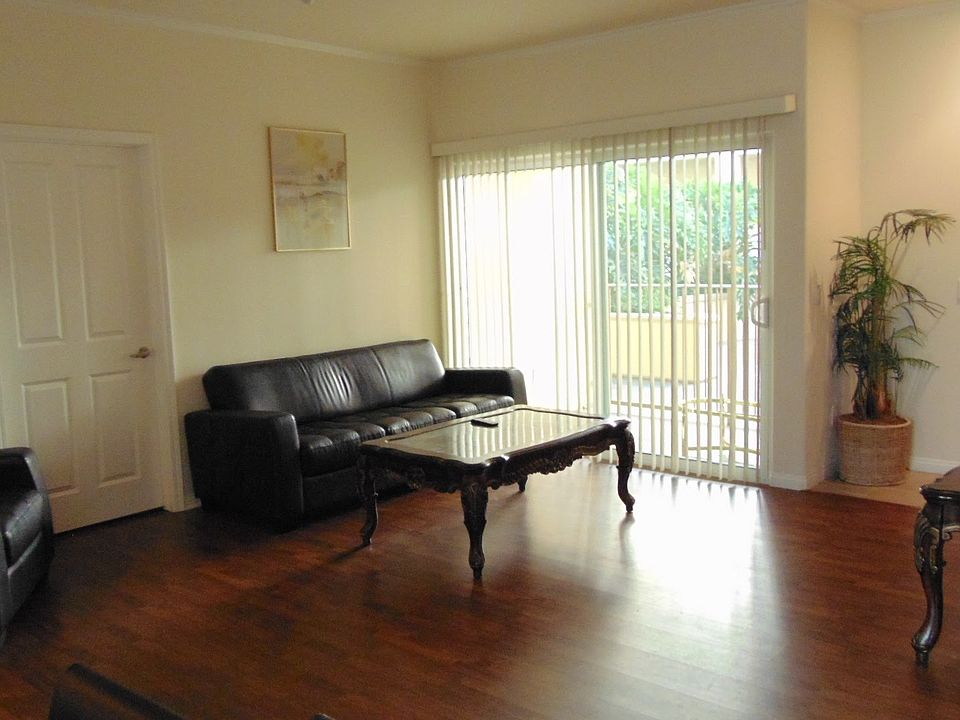 1st image of 14227 Magnolia Blvd APT 109