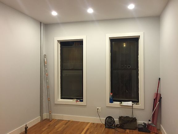 5th image of 788 Park Pl #1QA