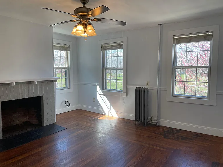 64 Dexter St #2R — Photo 9
