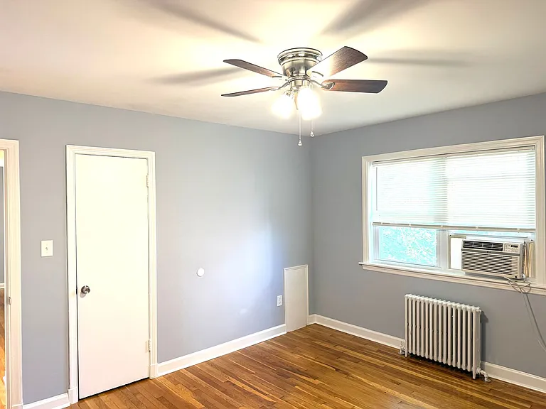 4108, 40th St, 4013 38th St. DWG LLC — Photo 19