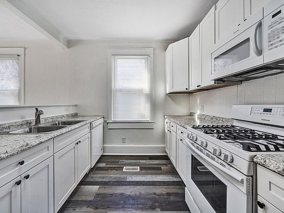 5th image of 4003 Dakota Ave NW