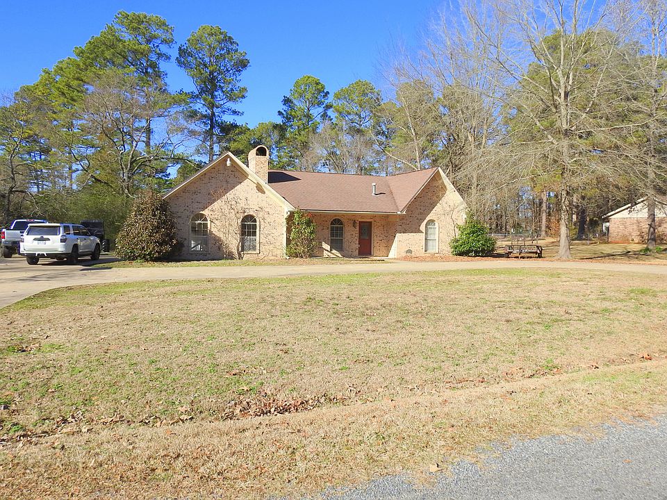 1st image of 73 Sassafras Dr
