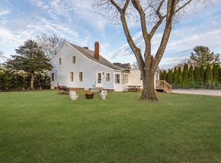 6 Ackerly St, Sag Harbor, NY 11963