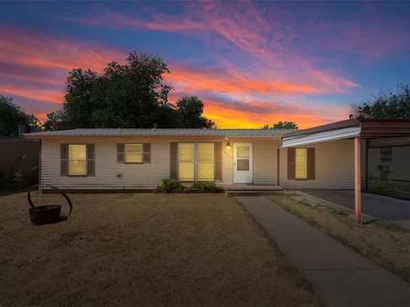 1021 S Harrison St, Mc Gregor, TX 76657