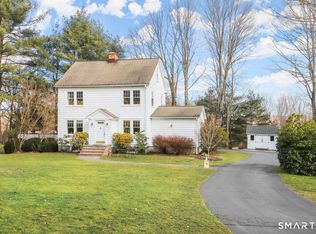 4 Kay Lane, Newtown, CT 06470