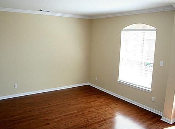 5th image of 1312 Cadbury Ln