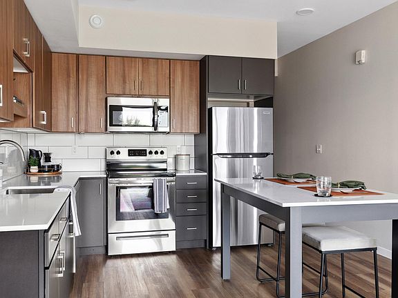 5th image of 4911 W 77th St #73c057be6