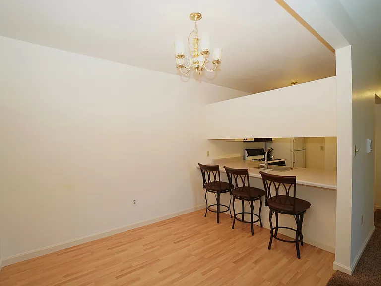 2445 Old Greentree Rd #1 — Photo 2